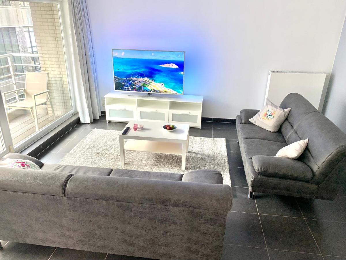 Vakantieappartement Emiel Centrum Oostende Met Garage Luaran gambar