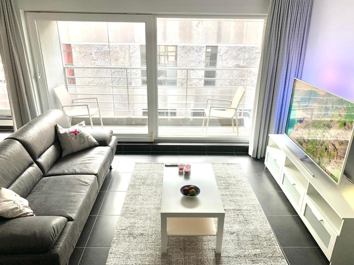 Vakantieappartement Emiel Centrum Oostende Met Garage Luaran gambar
