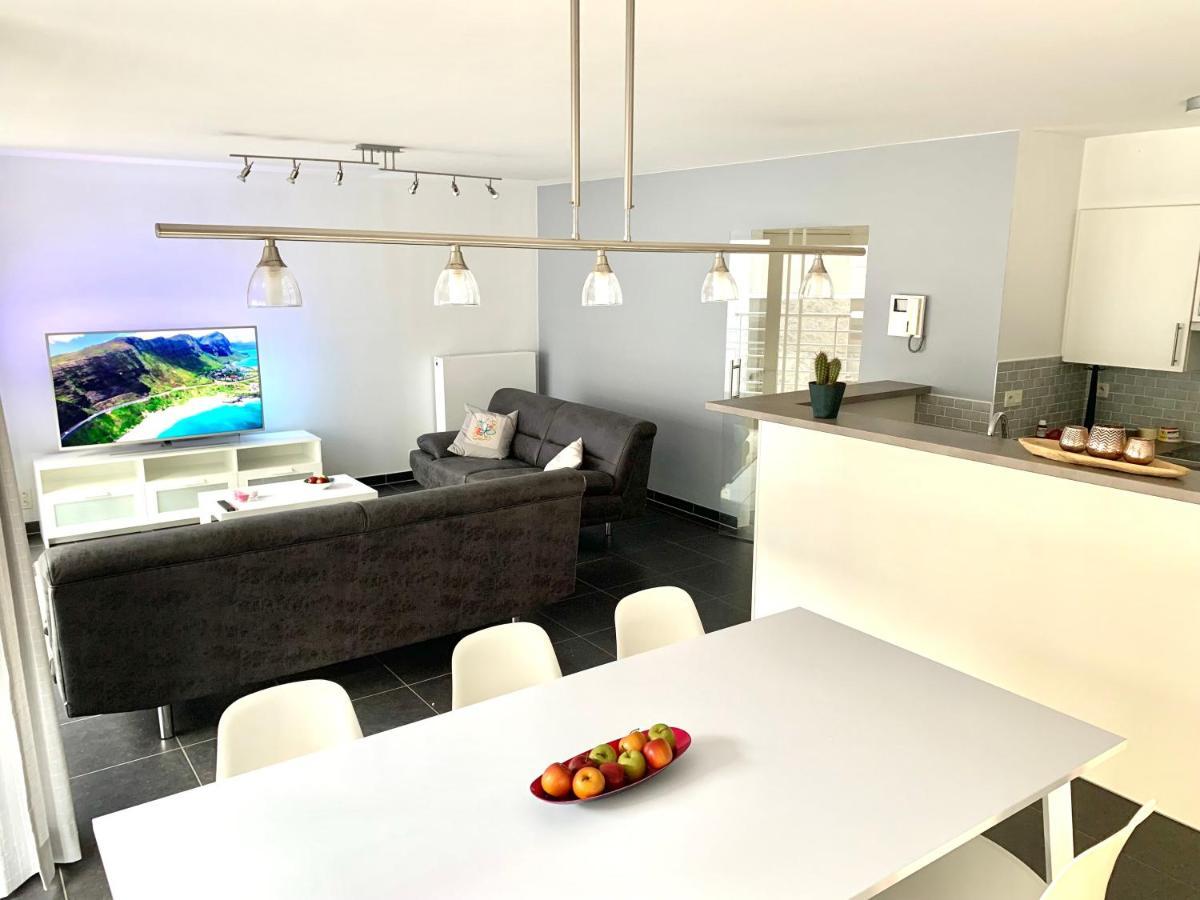 Vakantieappartement Emiel Centrum Oostende Met Garage Luaran gambar
