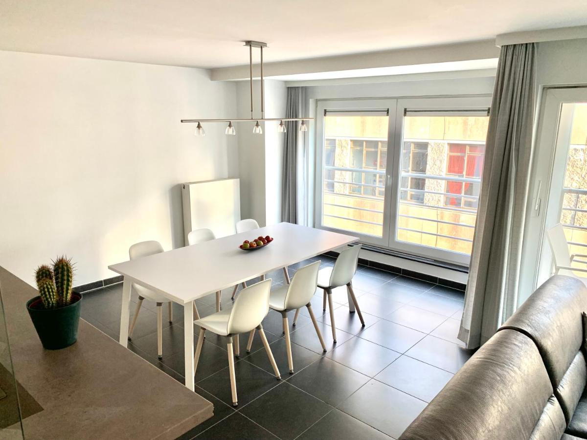 Vakantieappartement Emiel Centrum Oostende Met Garage Luaran gambar