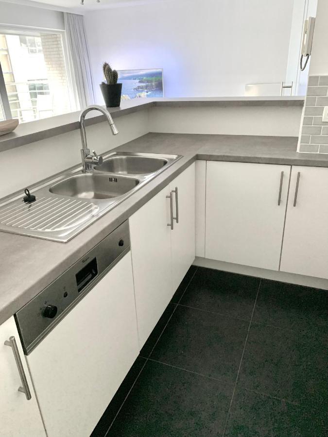 Vakantieappartement Emiel Centrum Oostende Met Garage Luaran gambar