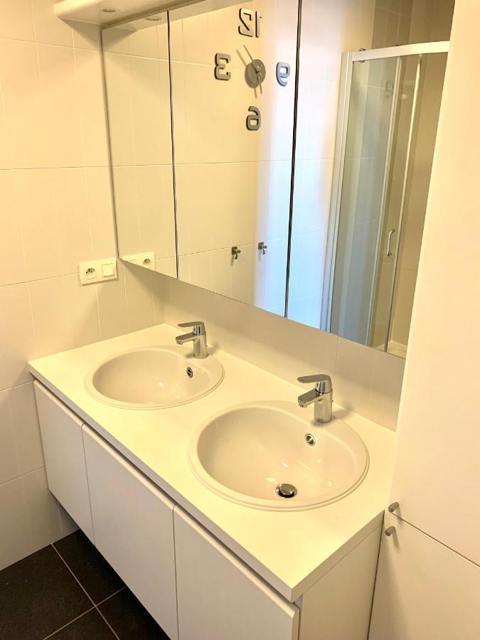 Vakantieappartement Emiel Centrum Oostende Met Garage Luaran gambar