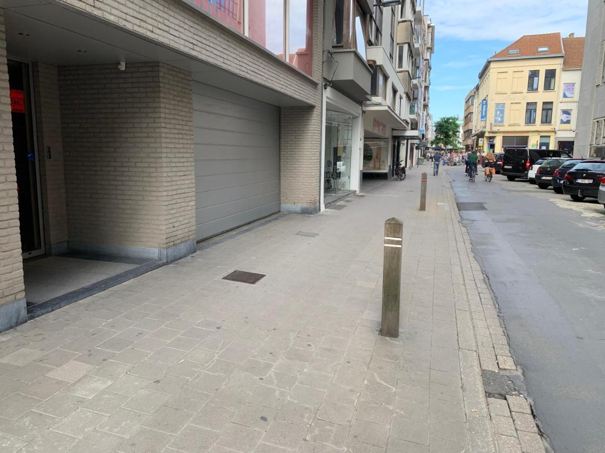 Vakantieappartement Emiel Centrum Oostende Met Garage Luaran gambar