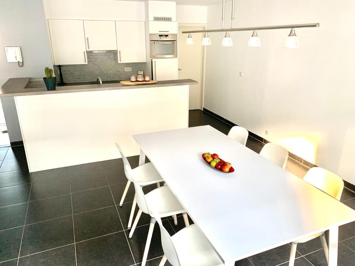 Vakantieappartement Emiel Centrum Oostende Met Garage Luaran gambar