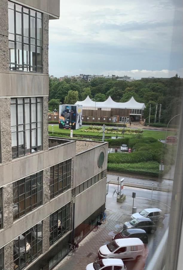 Vakantieappartement Emiel Centrum Oostende Met Garage Luaran gambar